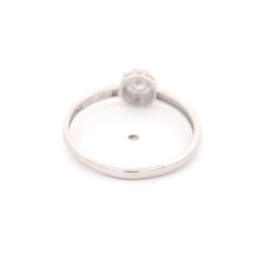 Anillo de Oro Rodinado 18K Halo con 10 Diamantes