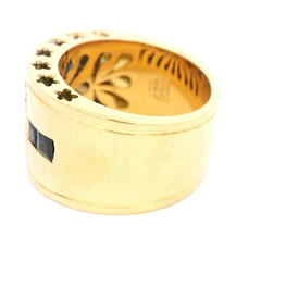 Anillo de Oro Amarillo 18K Bombé con 35 Diamantes y 6 Piedras Azules