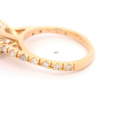 Anillo Solitario Cintillo 18K Oro Rosado con Moissanita y Diamantes