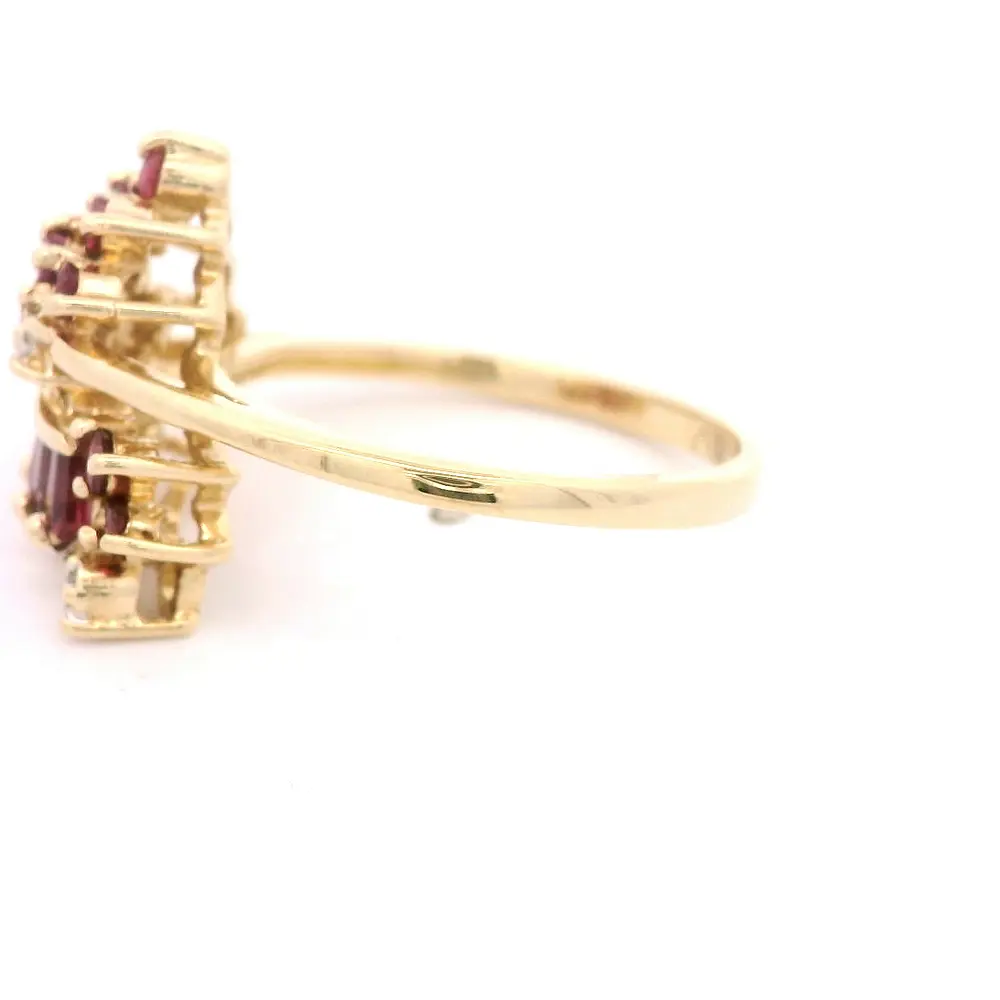 Anillo Flor 14K Oro Amarillo con Diamantes y Rubíes Sintéticos