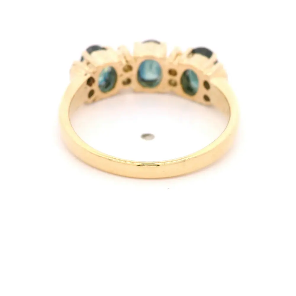 Anillo Cintillo 18K Oro Amarillo con Diamantes y Zafiros Ovales