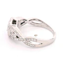 Anillo Halo Calado Cruzado 18K Rodinado con 66 Diamantes