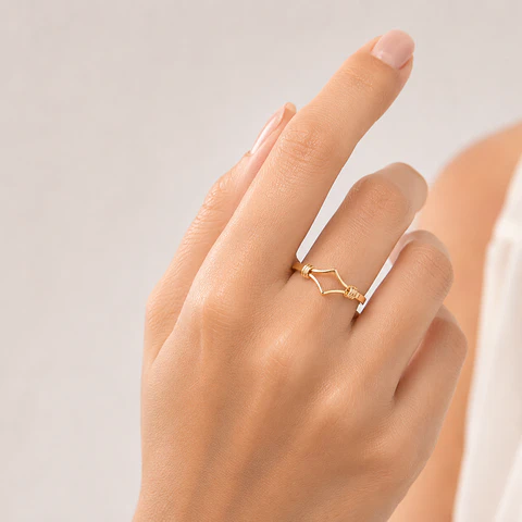 Anillo de Oro Amarillo 18K Calado Ipsilon