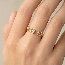 Anillo de Oro Amarillo 18K Cintillo Flores
