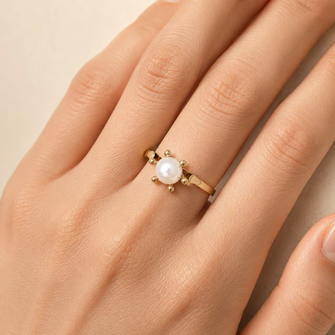 Anillo de Oro Amarillo 18K Pistilos con 1 Perla