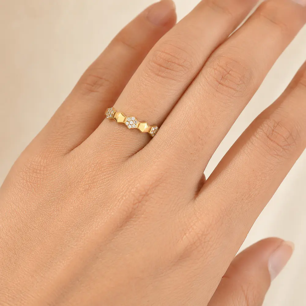 Anillo Cintillo Oro Amarillo 18K Cintillo Hexagonales