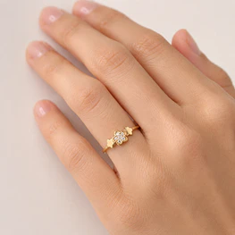 Anillo de Oro Amarillo 18K Flores