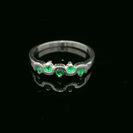 Anillo de Plata Argolla con Centro Ondulado y 5 Circones