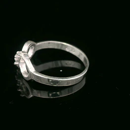 Anillo de Plata Infinito con Centro de Circones de Colores