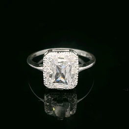Anillo de Plata Solitario Halo con Circón Central Cuadrado
