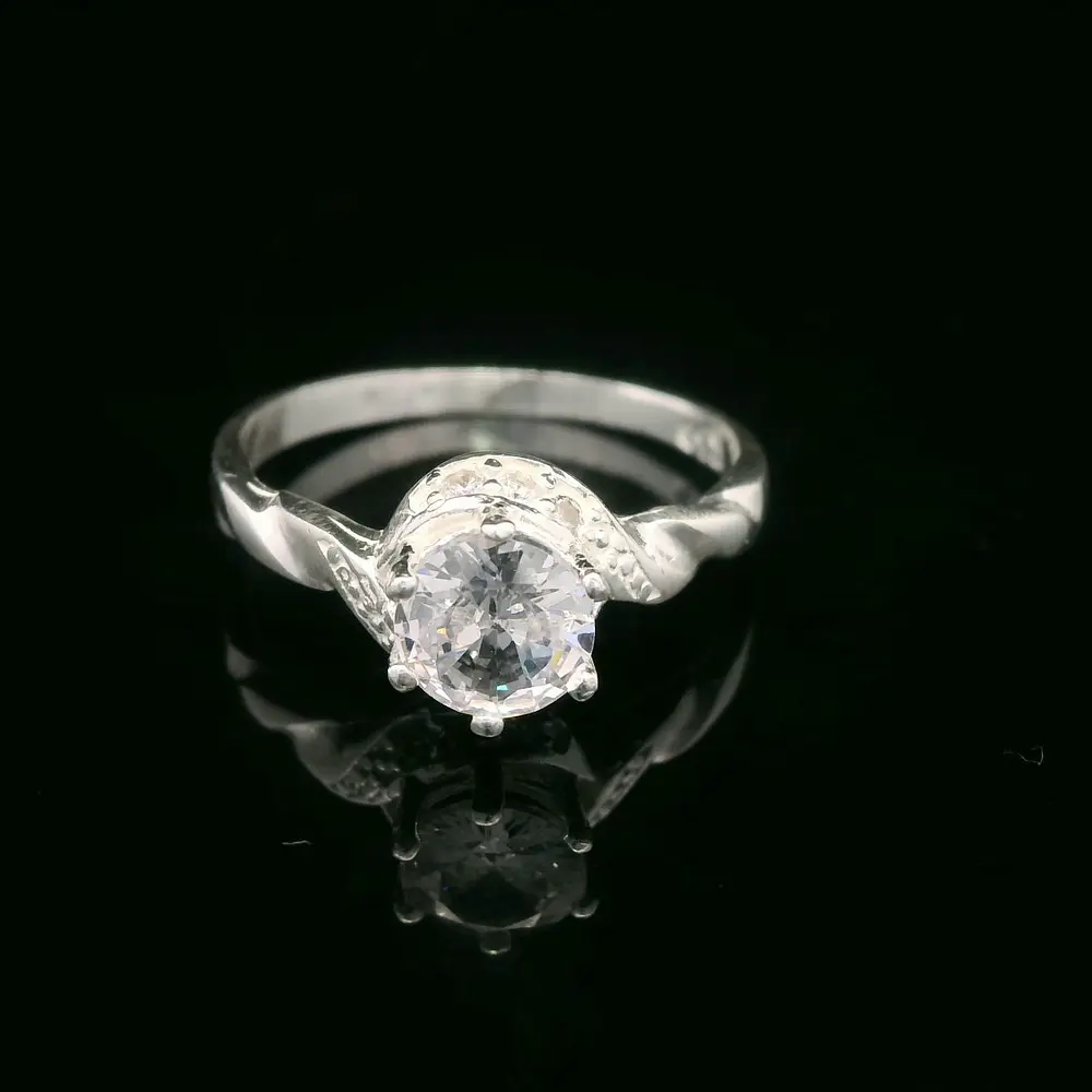 Anillo de Plata Solitario Circular con 6 Pistilos