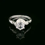 Anillo de Plata Solitario Circular con 6 Pistilos