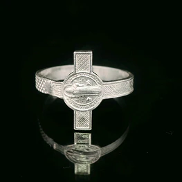 Anillo de Plata San Benito Troquelado