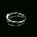 Anillo de Plata Argolla con Centro Ondulado y 5 Circones de Colores