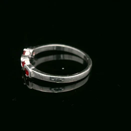Anillo de Plata Argolla con Centro Ondulado y 5 Circones de Colores