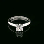 Anillo de Plata Solitario con Circón Incoloro