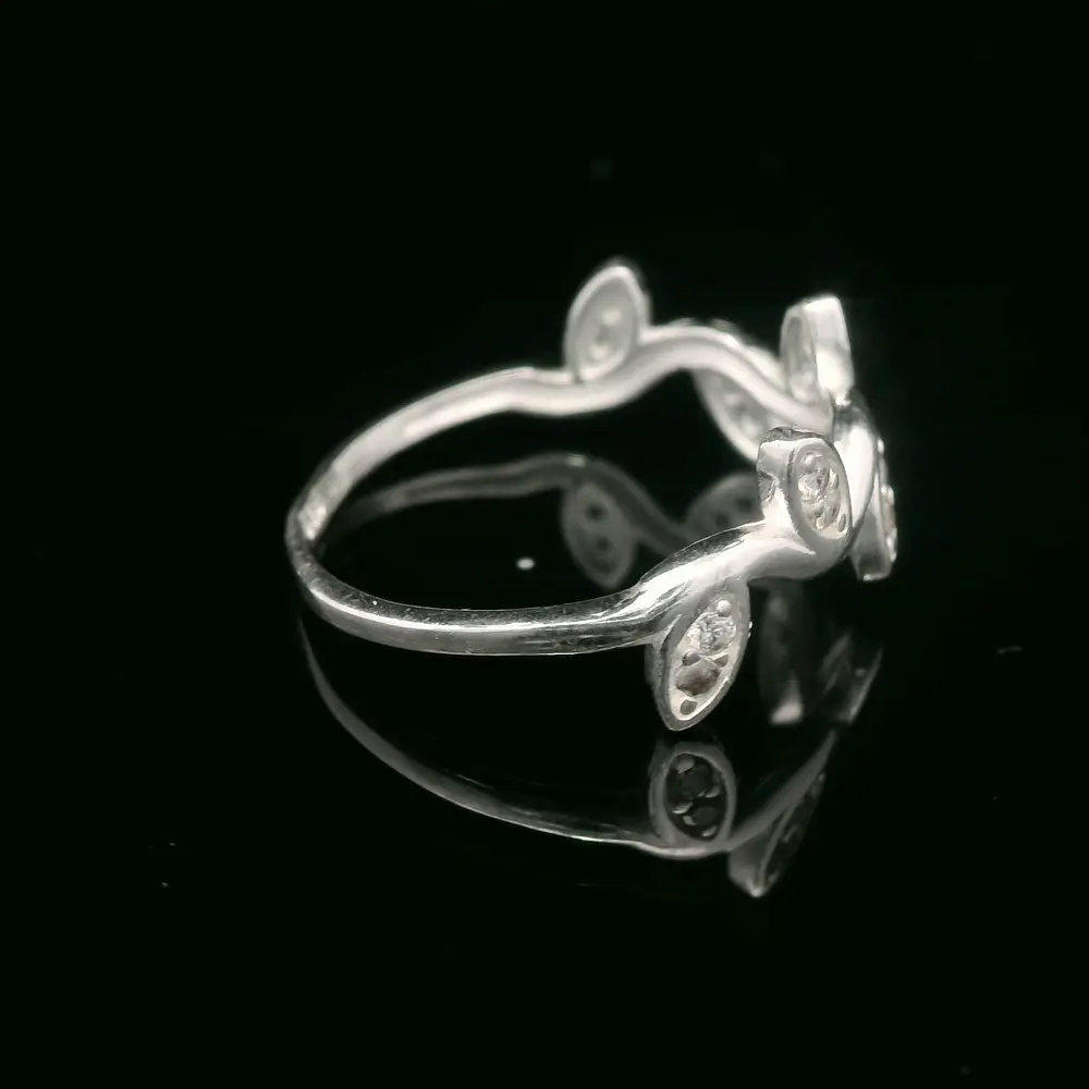 Anillo de Plata Hojas de Laurel con Circones