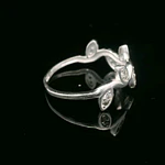 Anillo de Plata Hojas de Laurel con Circones