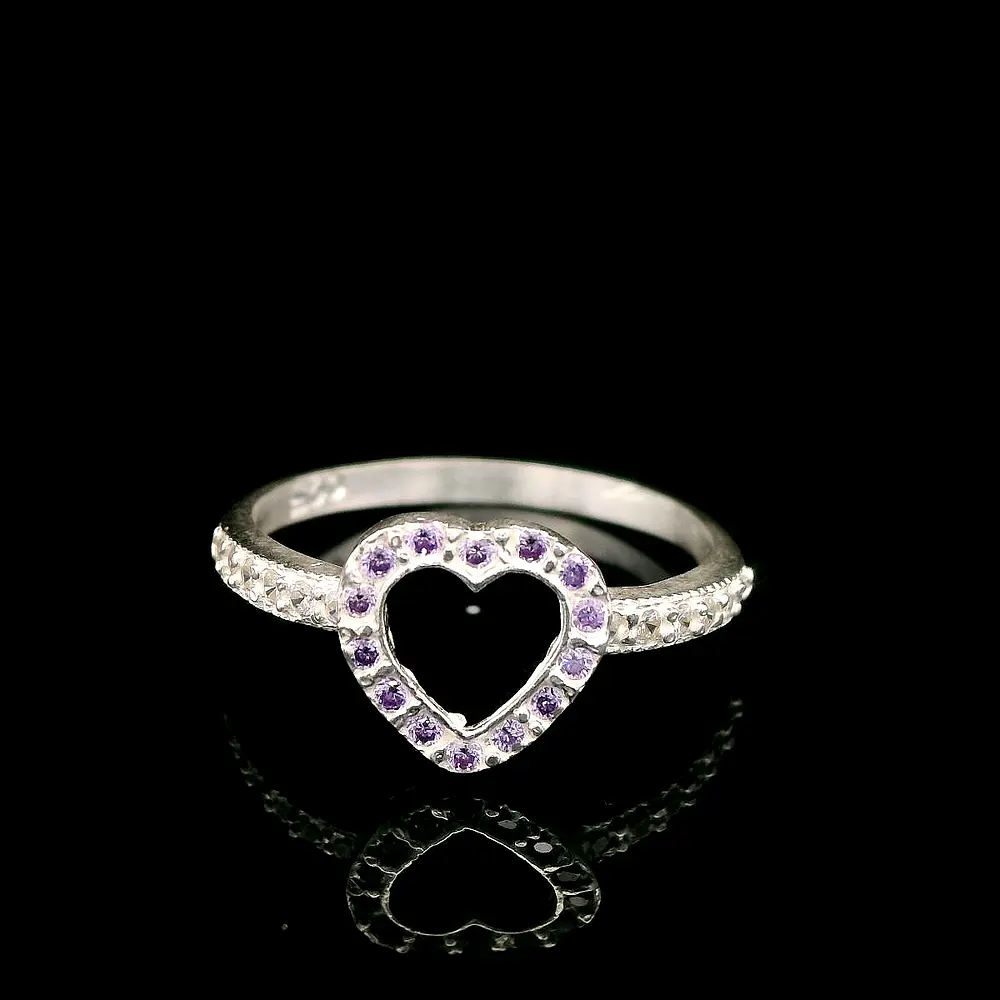 Anillo de Plata con Corazón Central en Circones de Colores