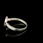 Anillo de Plata con Corazón Central en Circones de Colores