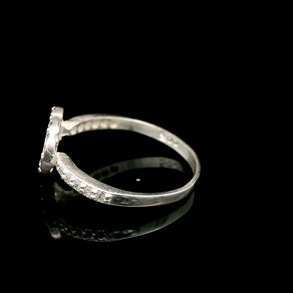 Anillo de Plata con Corazón Central en Circones de Colores