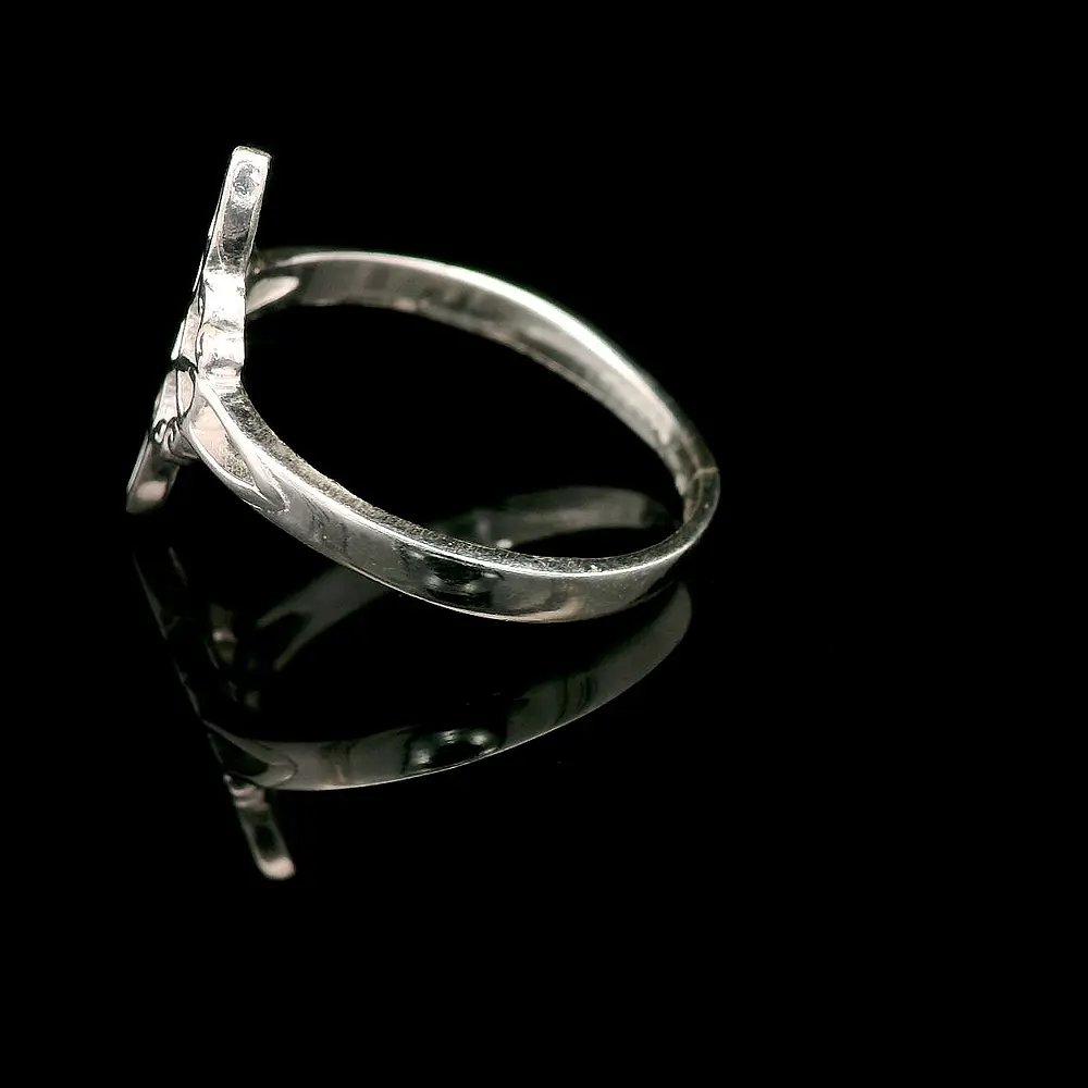Anillo de Plata Nudo Troquelado