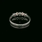 Anillo de Plata Argolla con Centro Ondulado y 5 Circones de Colores