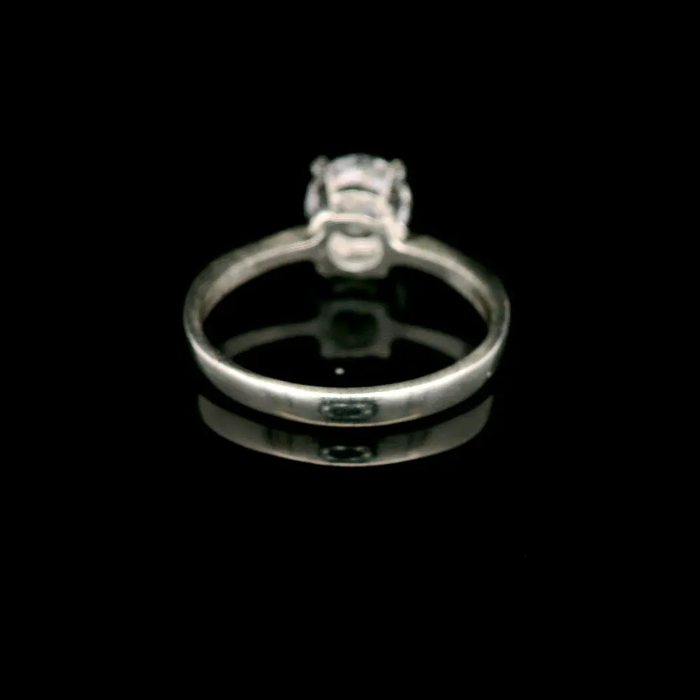 Anillo de Plata Solitario con Circón Redondo
