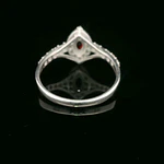 Anillo de Plata Halo Ovalado Incoloro con Circón Central de Color