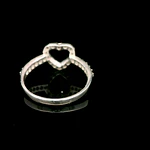 Anillo de Plata con Corazón Central en Circones de Colores