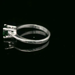 Anillo de Plata Solitario con Circón Redondo de Color