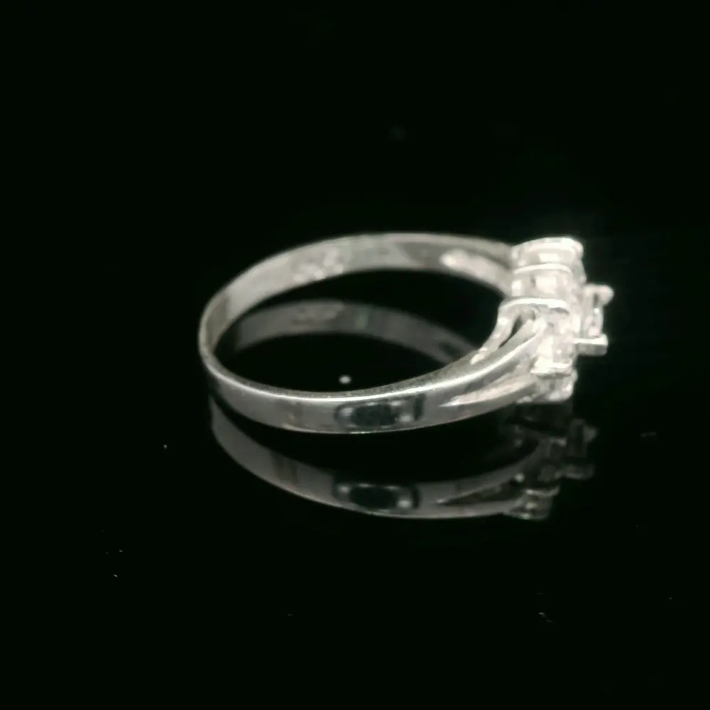 Anillo de Plata Lady Di Oval de Color