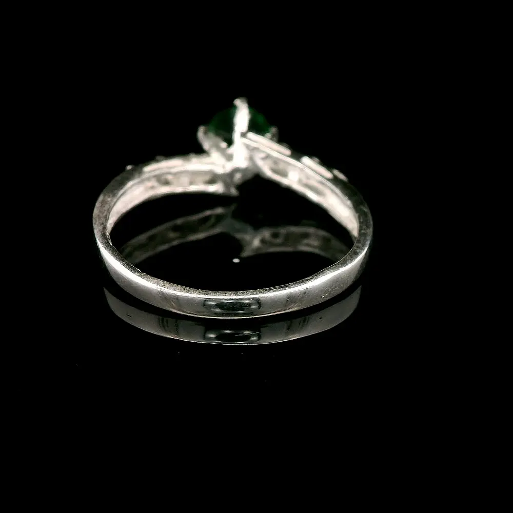 Anillo de Plata Solitario con Circón de Color