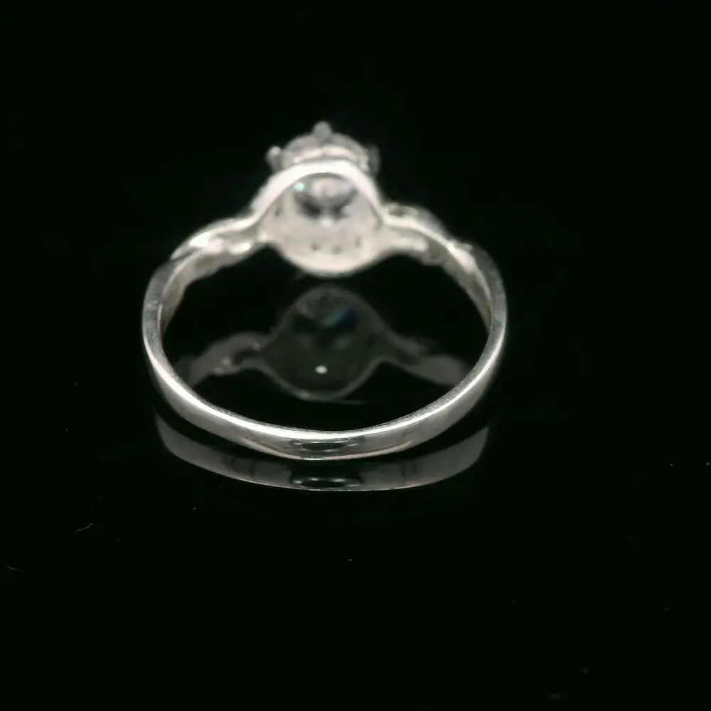 Anillo de Plata Solitario Circular con 6 Pistilos