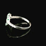 Anillo de Plata Argolla con Corazón Central y Circones