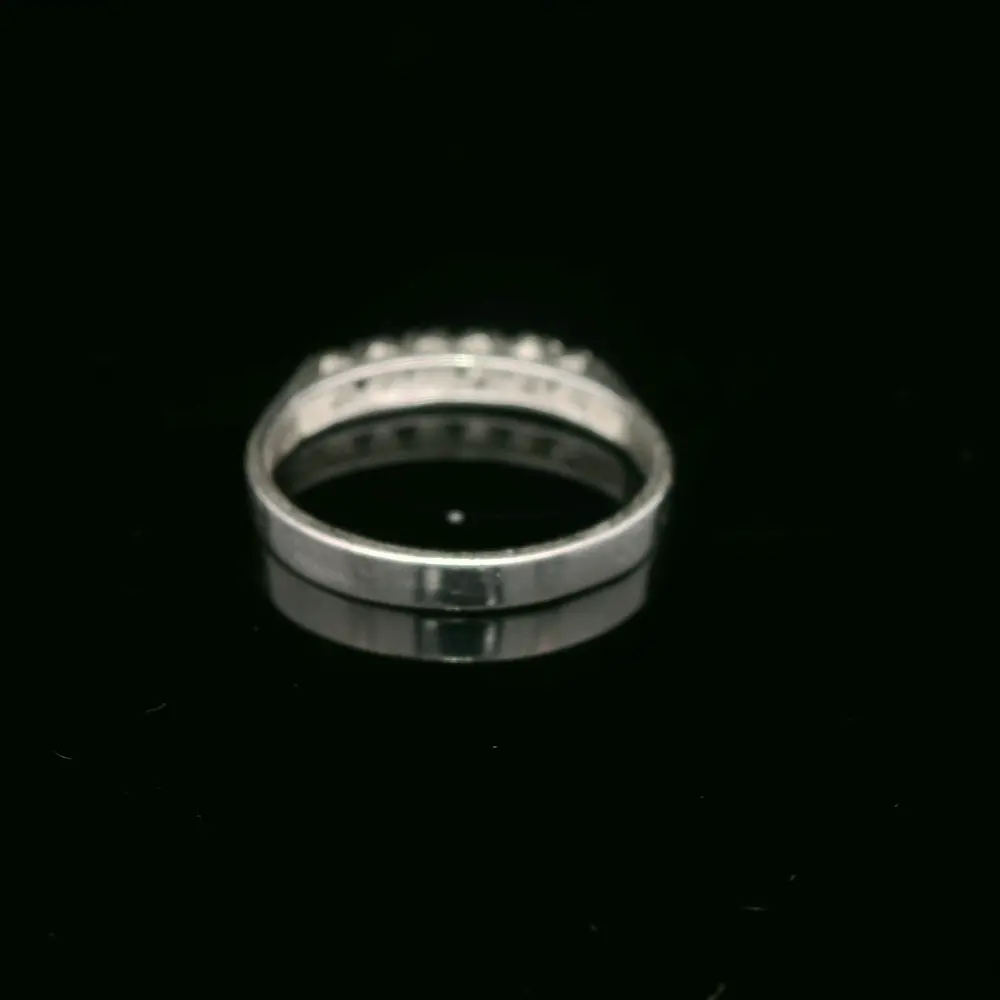 Anillo de Plata Cintillo con 5 Circones de Color