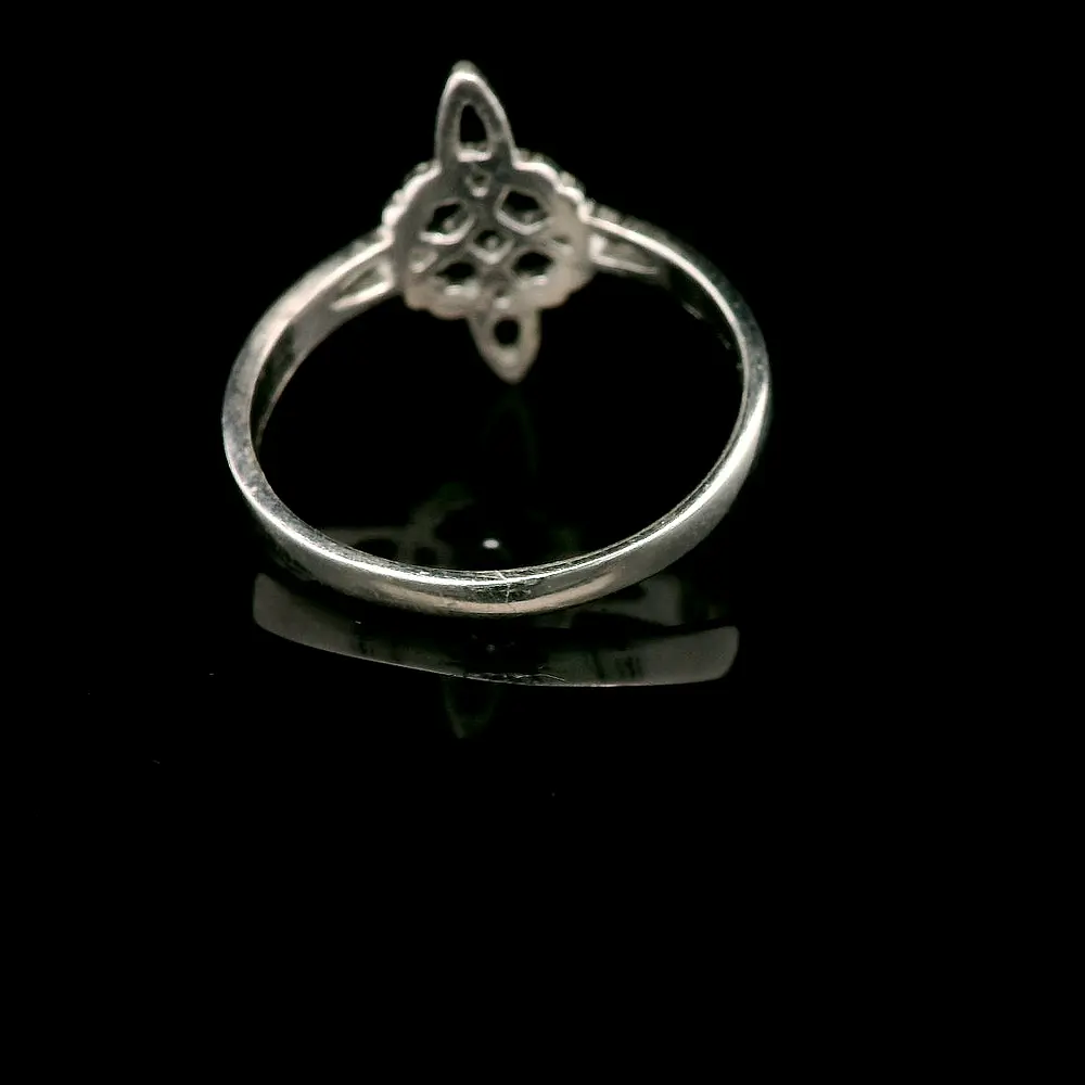 Anillo de Plata Nudo Troquelado
