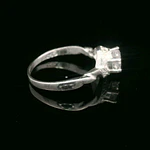 Anillo de Plata Solitario Circular con 6 Pistilos
