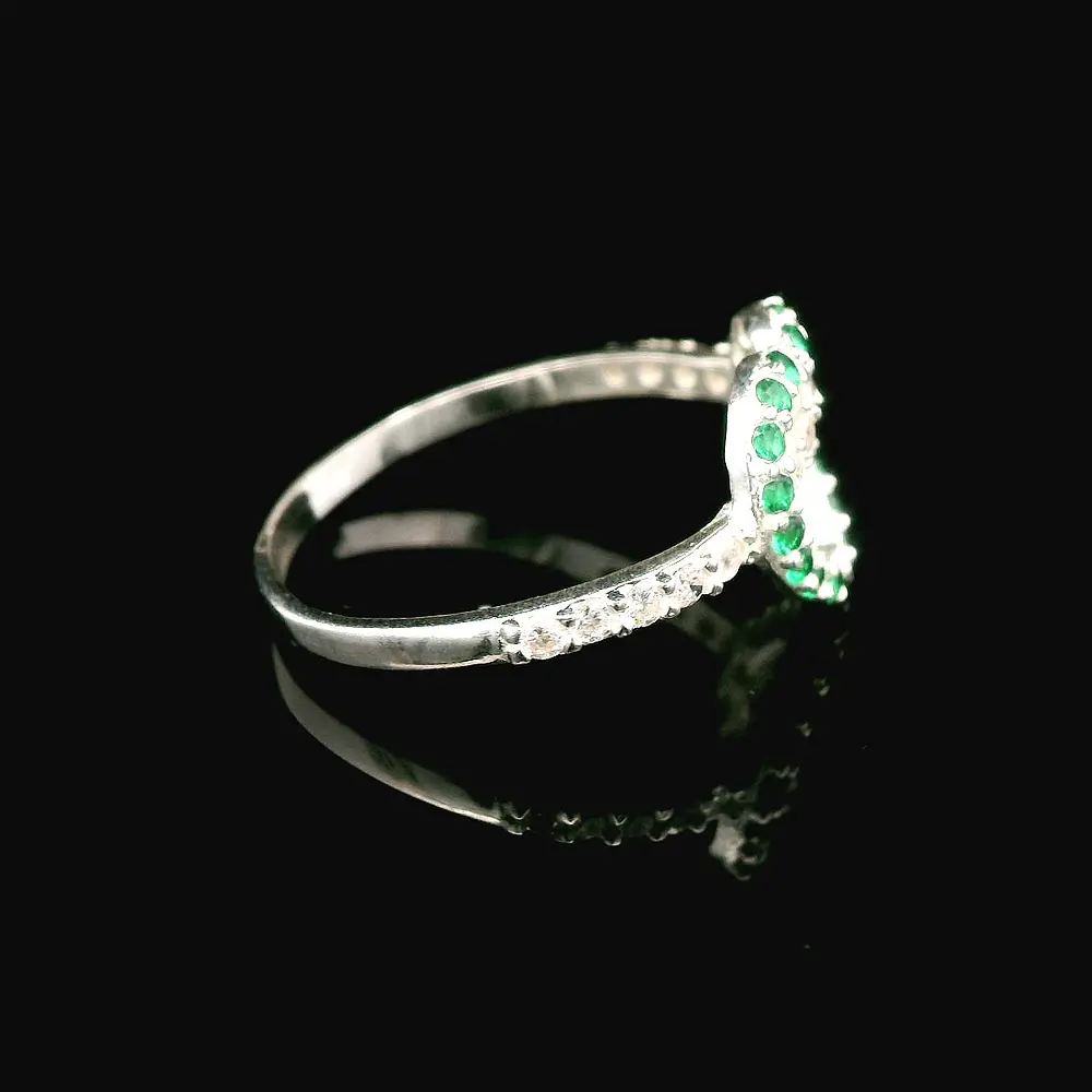 Anillo de Plata Argolla con Corazón Central y Circones