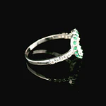 Anillo de Plata Argolla con Corazón Central y Circones