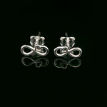 Aros de Plata Infinito con Corazón