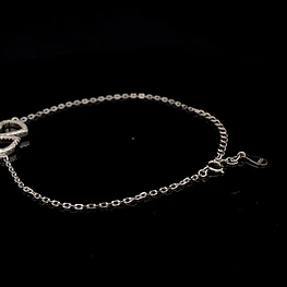 Tobillera de Plata con Dos Corazones y Piedras Incoloras Incrustadas