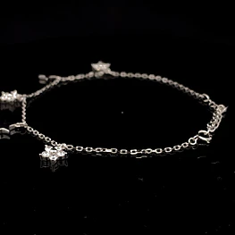 Tobillera de Plata Limada con Estrellas Lisas y Flores Colgantes