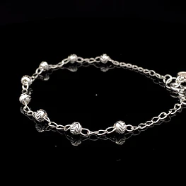 Pulsera de Plata Bilbao con Esferas Talladas y Corazón Final