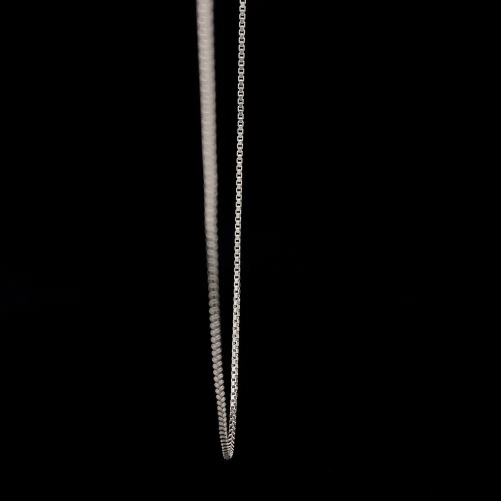 Cadena de Plata Lazo Veneciano