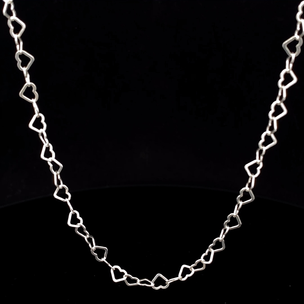 Cadena de Plata con Corazones Continuos