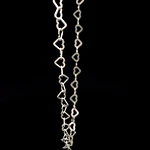 Cadena de Plata con Corazones Continuos