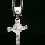 Colgante de Plata Cruz San Benito Troquelada