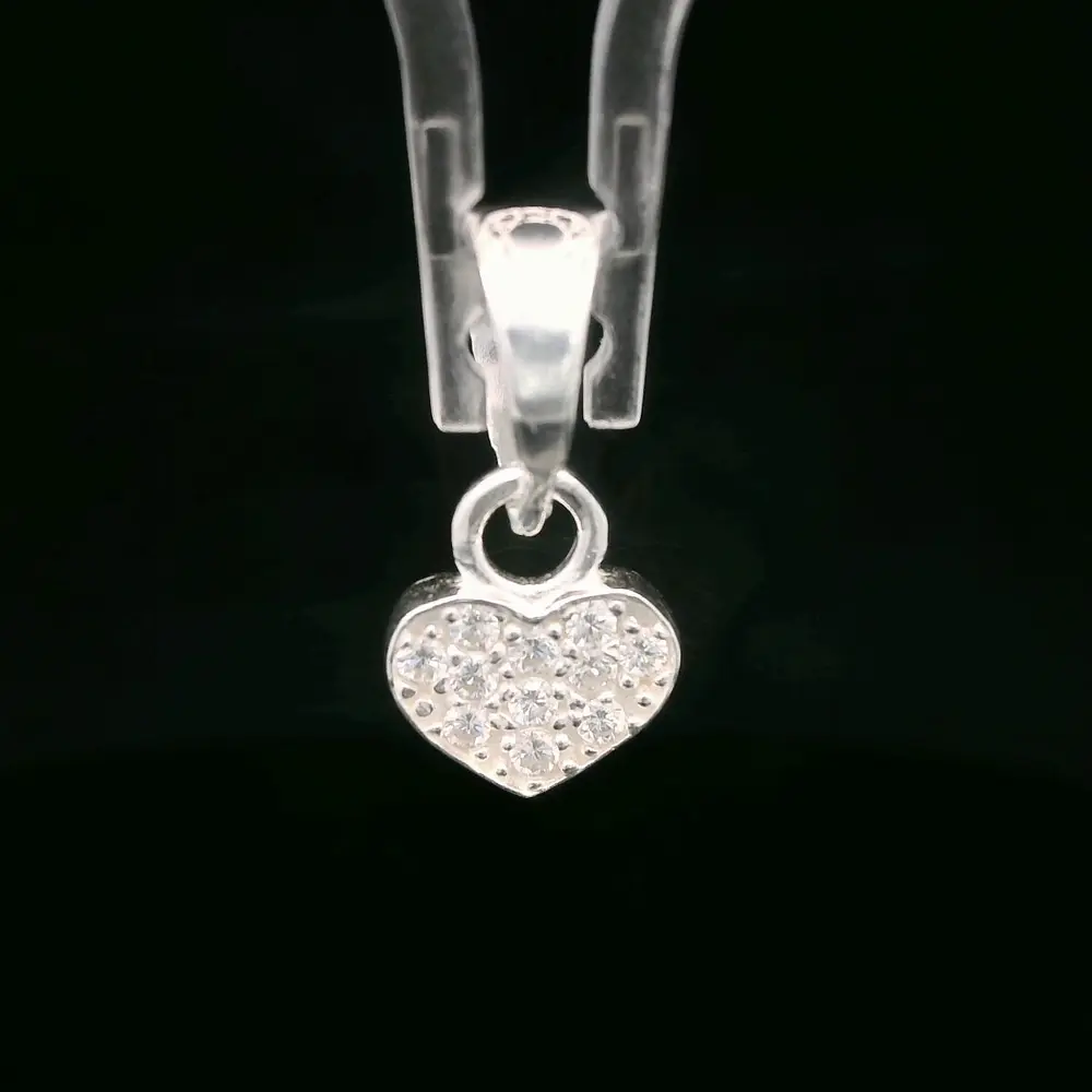 Colgante de Plata Corazón con Circones Incoloros en Pavé