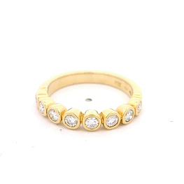 Anillo 18K Cintillo con Diamantes